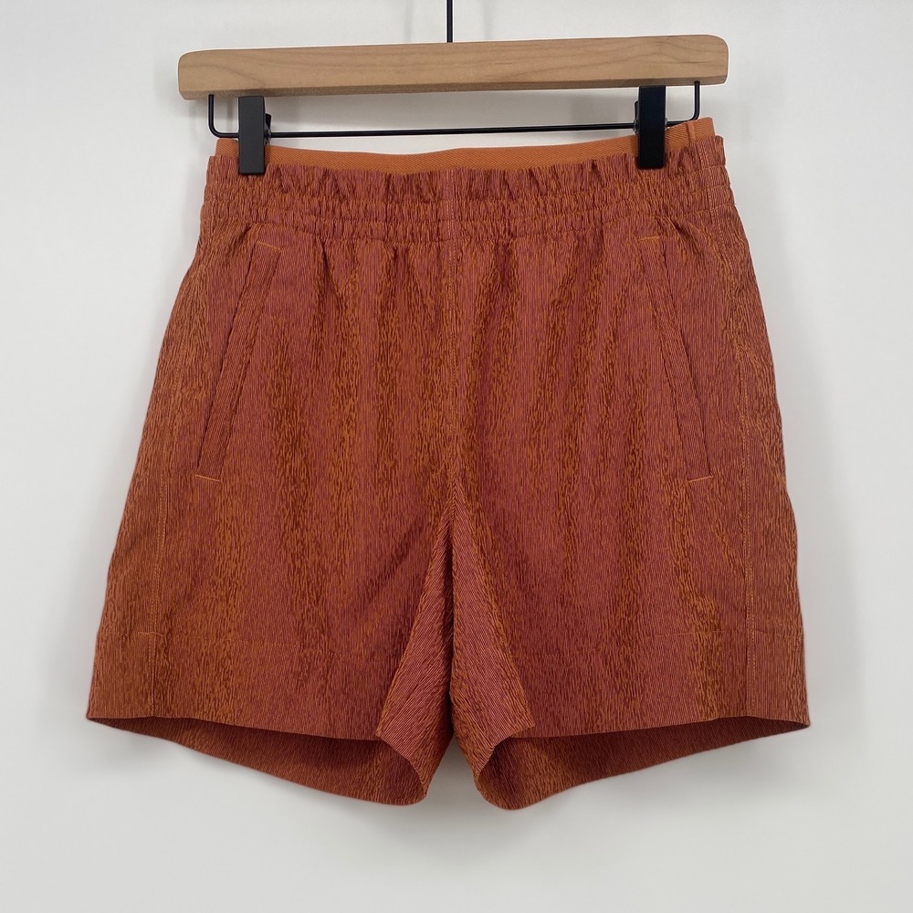 Athleta Textured Active Shorts 2 Burnt Orange Elastic Waist Pockets Excellent